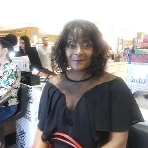 Meet your Posher, Sandra